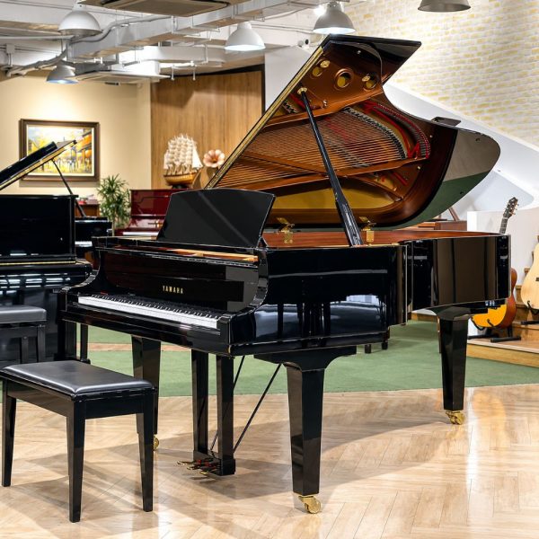 Yamaha C7L