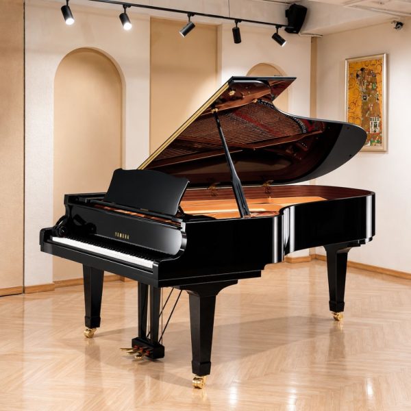 Yamaha C7SN