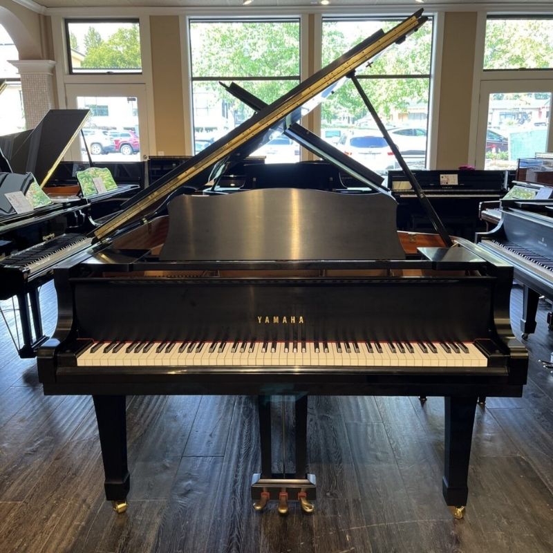 Yamaha CF6 đang được trưng bày tại Showroom của Piano Đức Trí
