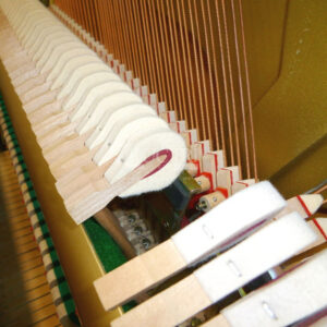 búa đàn piano Yamaha U100Wn