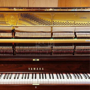 máy-Đàn-Piano-Yamaha-UX50RW