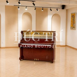 Đàn piano cơ Kawai BL71 màu gỗ đỏ cao cấp mở nắp khoe bộ máy