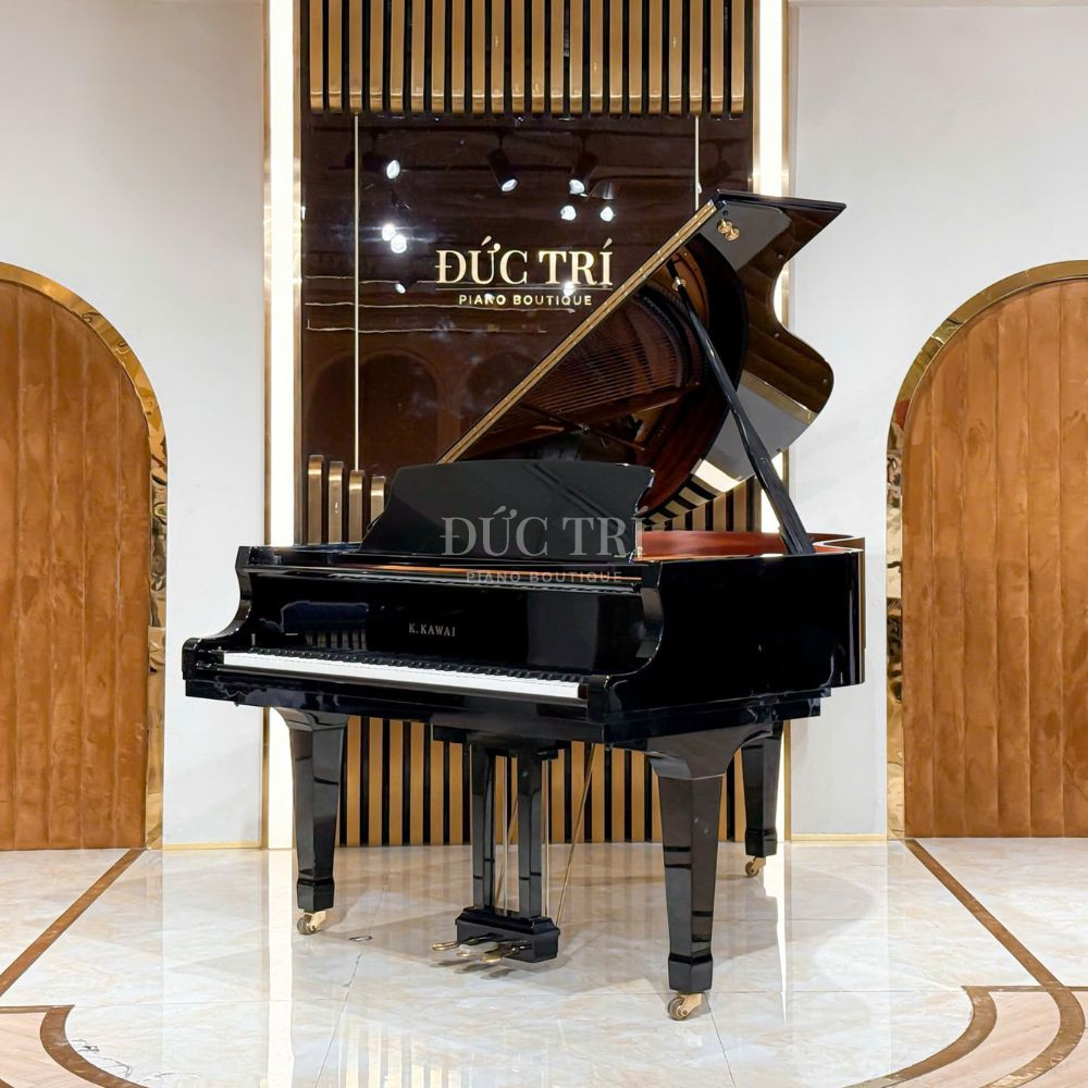 Màu đen bóng trên đàn Kawai GX-3