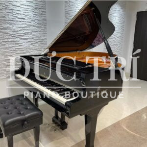 Shigeru Kawai được chế tác từ gỗ vân sam nguyên khối