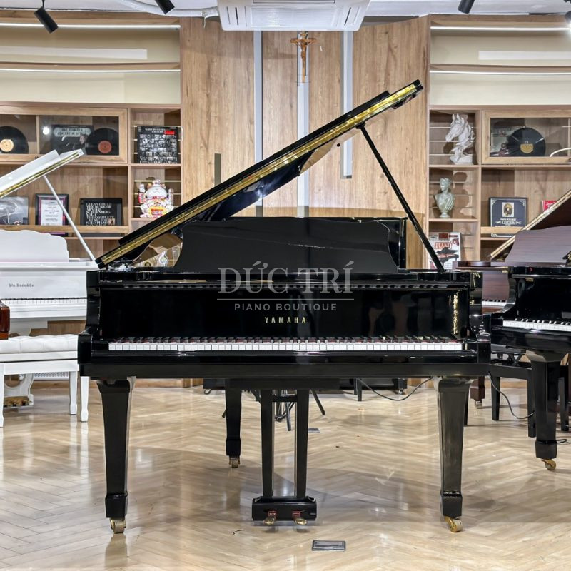Đàn Piano Yamaha G2E
