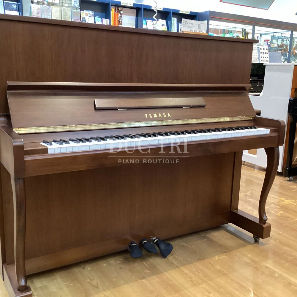 Yamaha Ux50WnC 1 Đàn Yamaha UX50WnC được chế tác từ gỗ óc cho tự nhiên