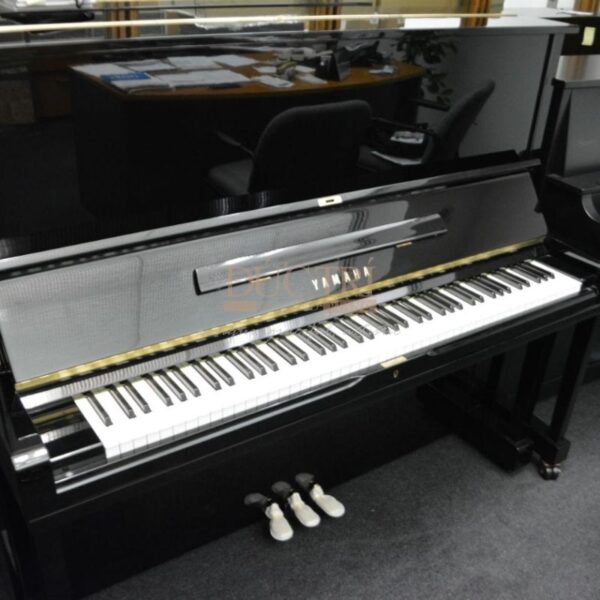 Hình ảnh Đàn Piano Cơ Yamaha YU3CE Upright