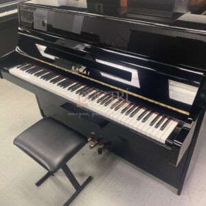 Hình ảnh góc nghiêng Đàn Piano Kawai KU3