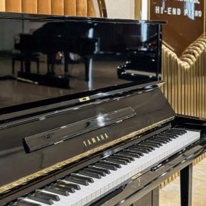Phím đàn trên đàn Yamaha U3G