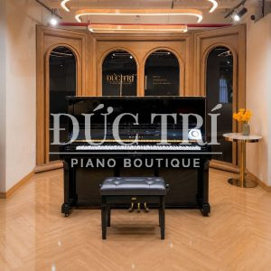 Toàn cảnh đàn Kawai KU5D đặt tại showroom Đức Trí