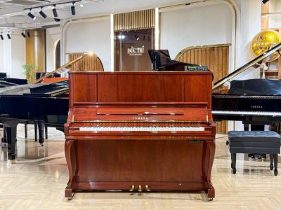 Yamaha YU30MHC - Chính diện