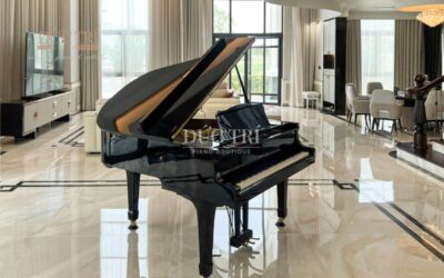 Bề ngang của Đàn piano Yamaha G1B