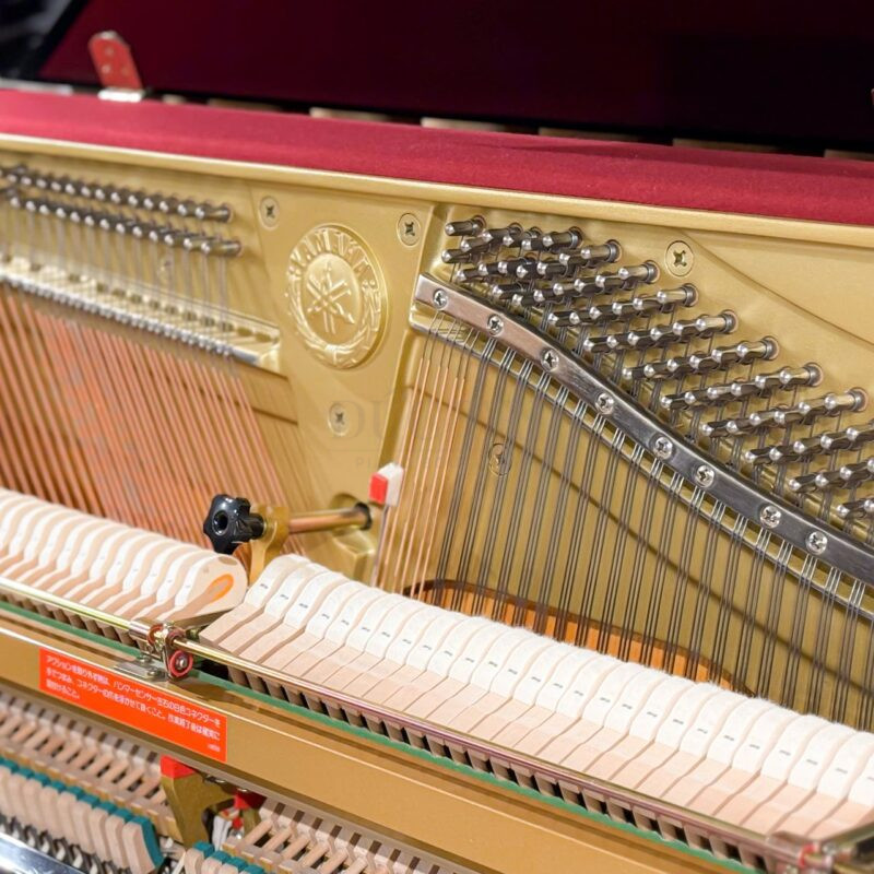 Máy đàn Piano Yamaha HQ300SX chức năng tự động chơi từ Disklavier