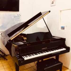 Đàn Yamaha C7B được Piano Đức Trí bàn giao đến 1 trung tâm dạy nhạc ở Gò Vấp