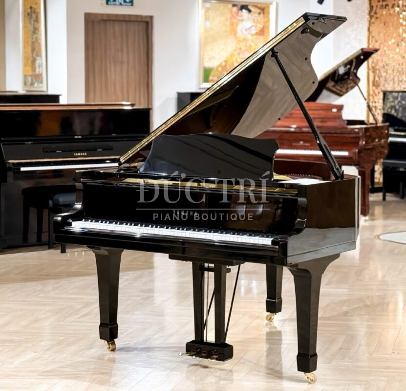 Dan Yamaha G1B so sánh đàn piano Yamaha và Bluthner Đàn Yamaha G1B
