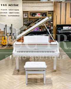Đàn piano Yamaha C3X Whithe New
