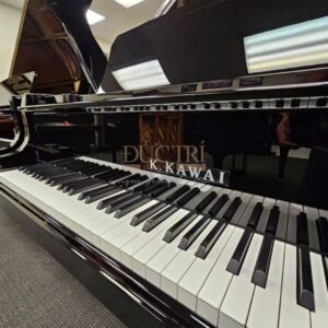 Góc cạnh của Đàn Piano Kawai GL40