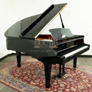 Góc cạnh của Đàn Piano Kawai GX6