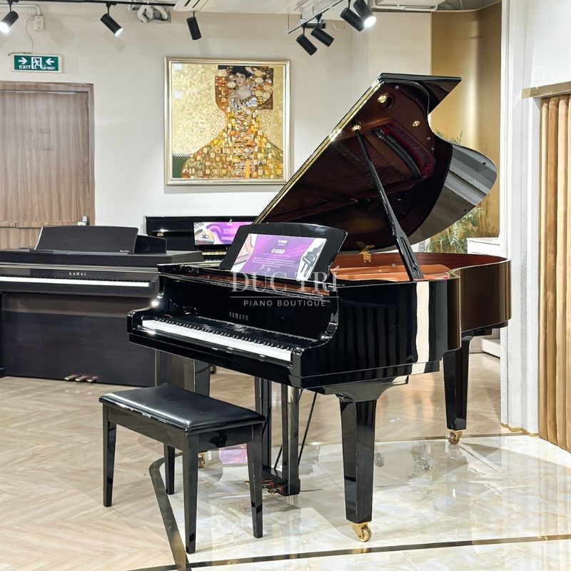Góc cạnh của Đàn Piano Yamaha C3X