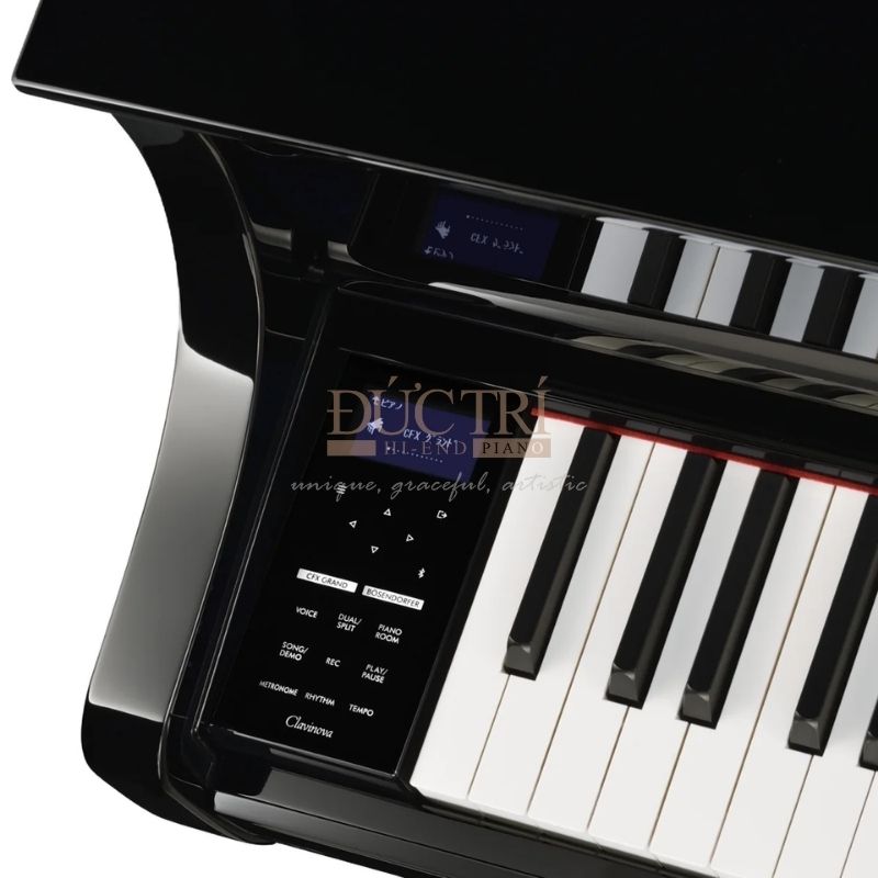 Góc cạnh của Đàn Piano Yamaha CLP-875 PE