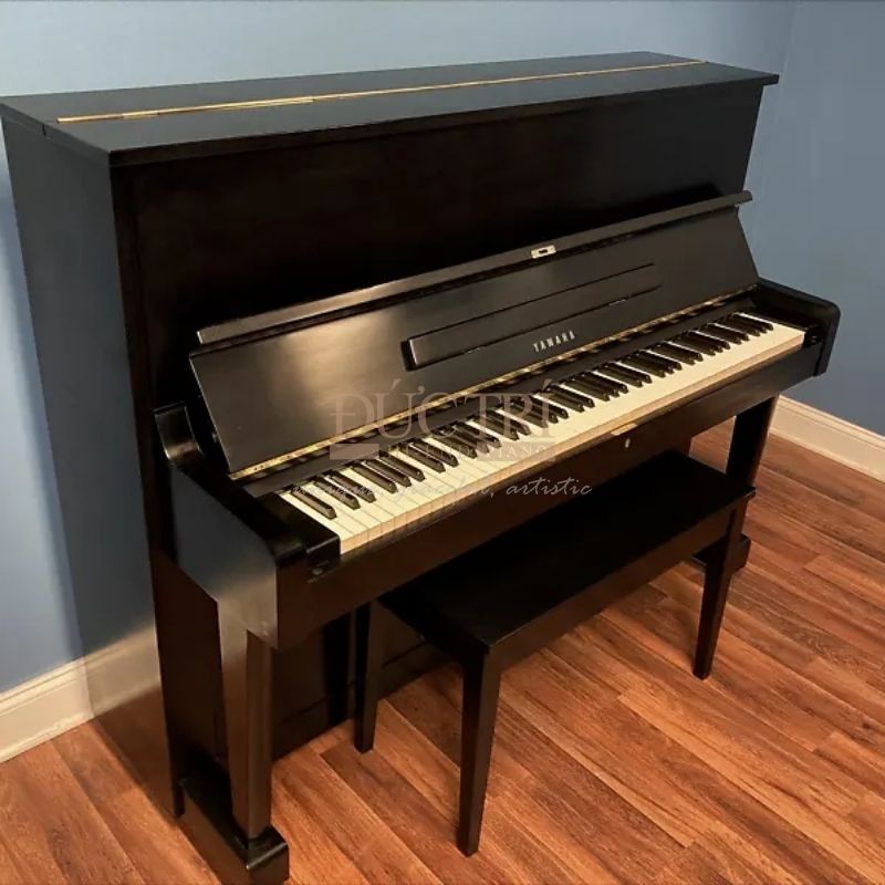 Góc cạnh của Đàn Piano Yamaha CLP-885