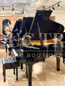 Góc cạnh đàn Yamaha G1B