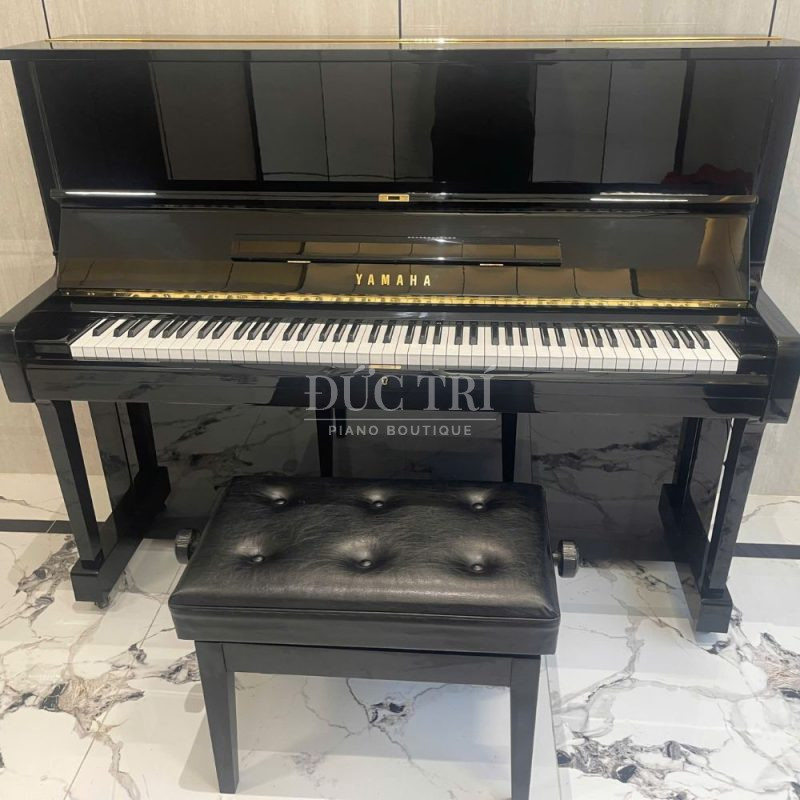 Góc chính diện của đàn Yamaha U1H seri 3.0