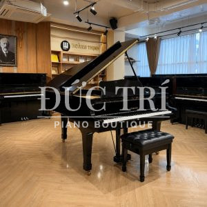 Góc nghiêng đàn piano cơ Yamaha G3E