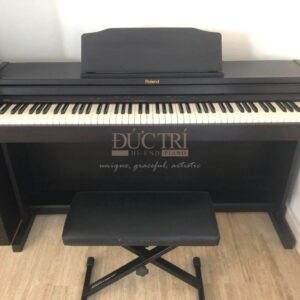 Hình ảnh bàn phím Đàn Piano Roland RP401R