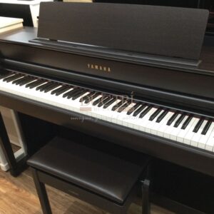 Hình ảnh bàn phím Đàn Piano Yamaha CLP-835