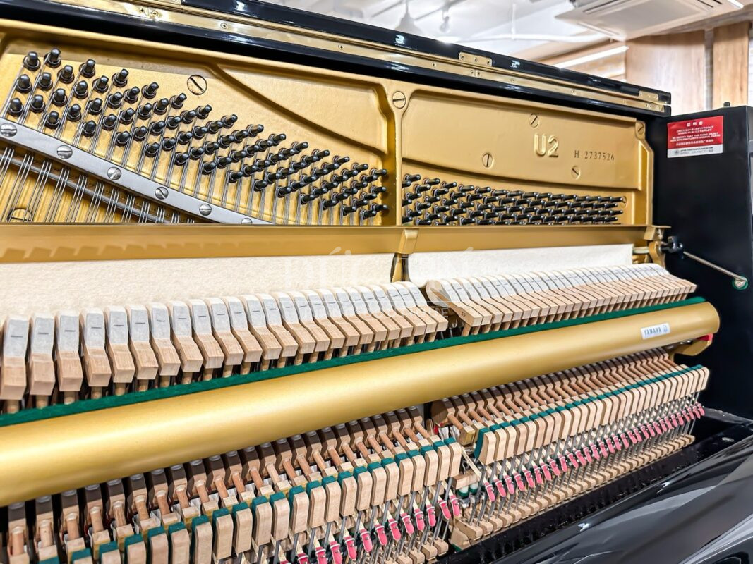 May Dan Piano Yamaha U2H yamaha u2h Máy Đàn Piano Yamaha U2H