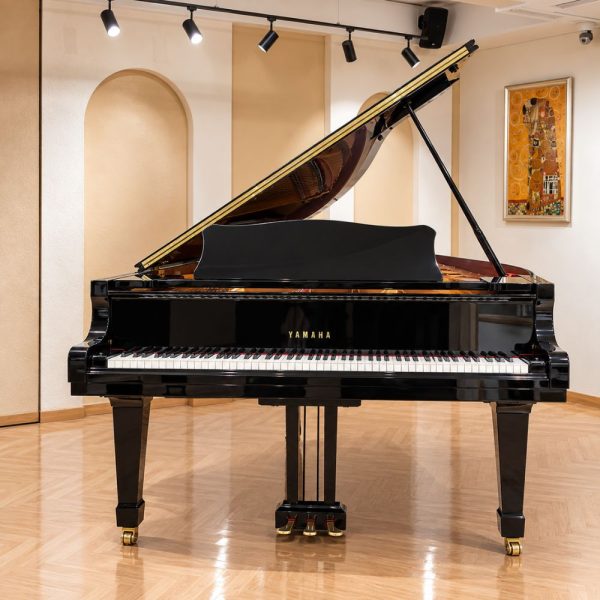 Yamaha C5L