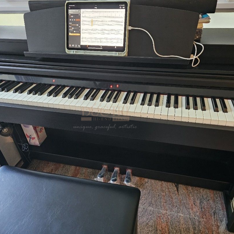 Yamaha CSP-150 được trưng bày tại Showroom của Piano Đức Trí