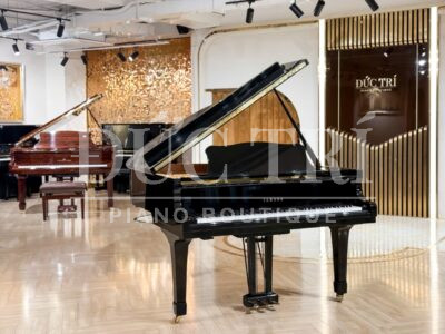 Yamaha G1B đang được trưng bày tại Showroom Đức Trí Piano Boutique
