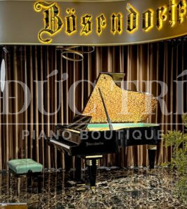 đàn piano Bosendorfer Secession đang được trưng bày tại Đức Trí Piano Boutique 1