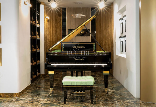 Bösendorfer Secession đang được trưng bày tại showroom Piano Đức Trí