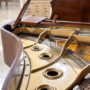 Khung đàn piano Yamaha C3B Màu gỗ