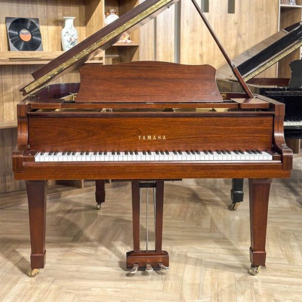 Yamaha C3B màu gỗ Seri 4.7