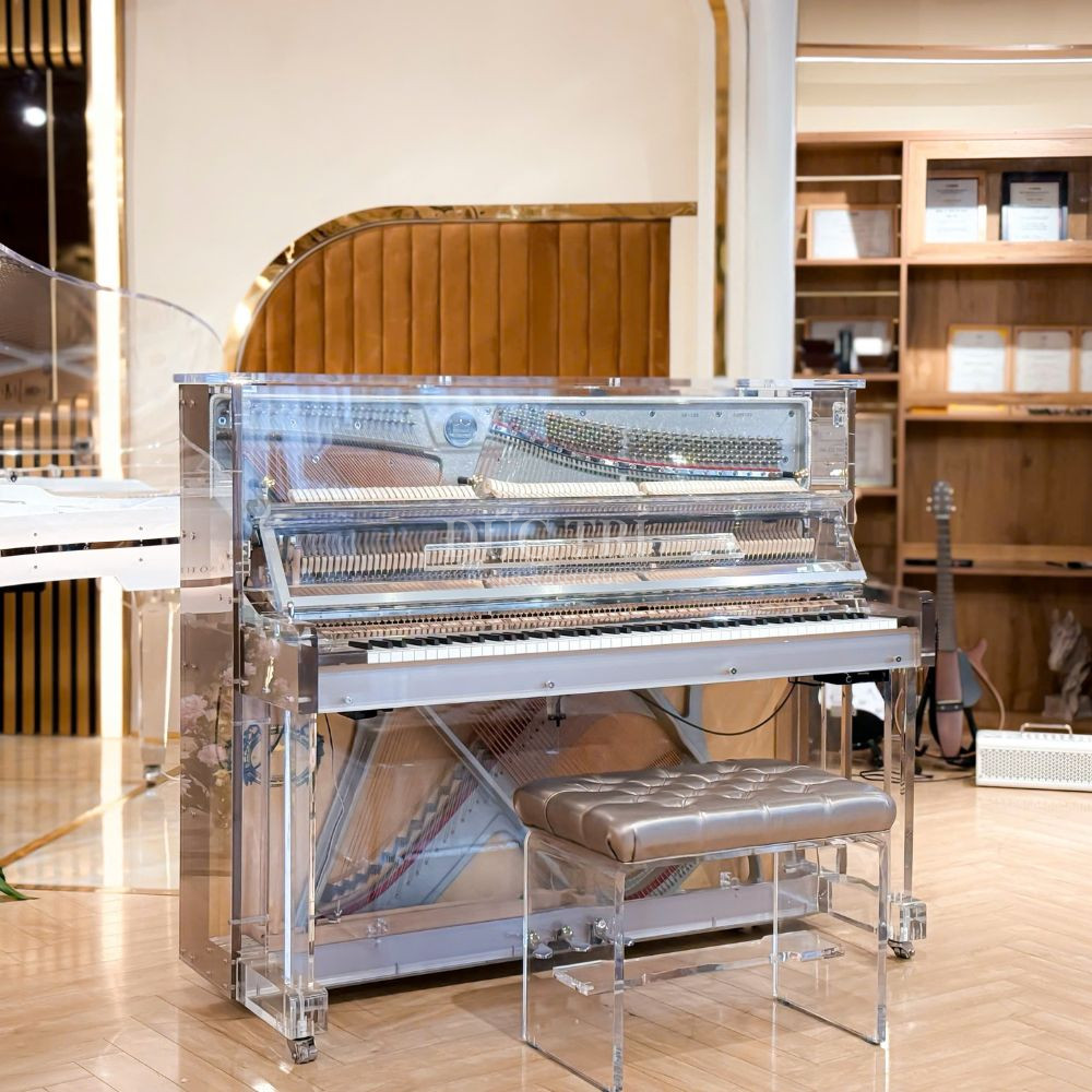Schreiner Sohne UP 125 tai showroom Duc Tri Piano Boutique Schreiner & Sohne UP-125 Schreiner & Söhne UP-125 tại showroom Đức Trí Piano Boutique