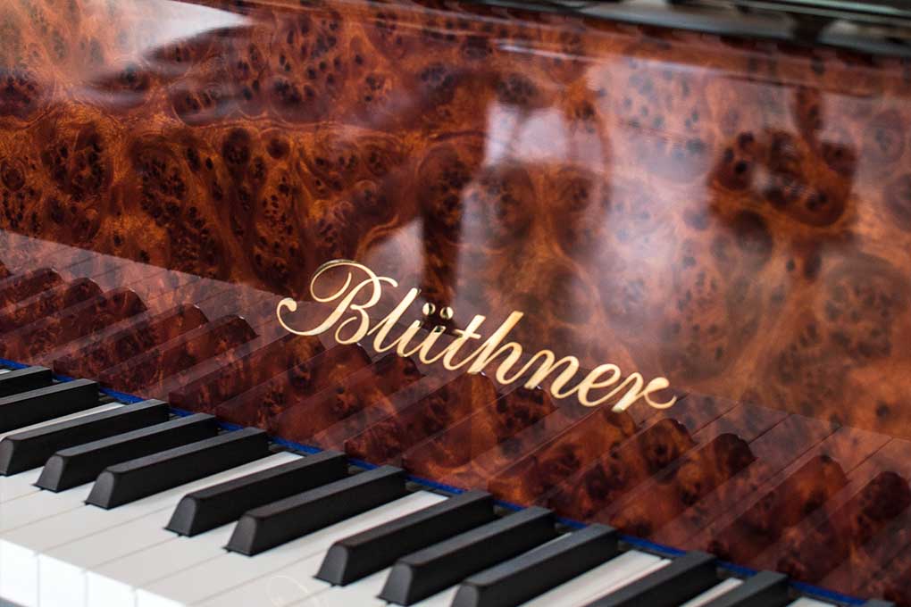 Bluthner Imperial Edition grand piano so sánh đàn piano Yamaha và Bluthner Bluthner Imperial Edition grand piano so sánh đàn piano Yamaha và Bluthner