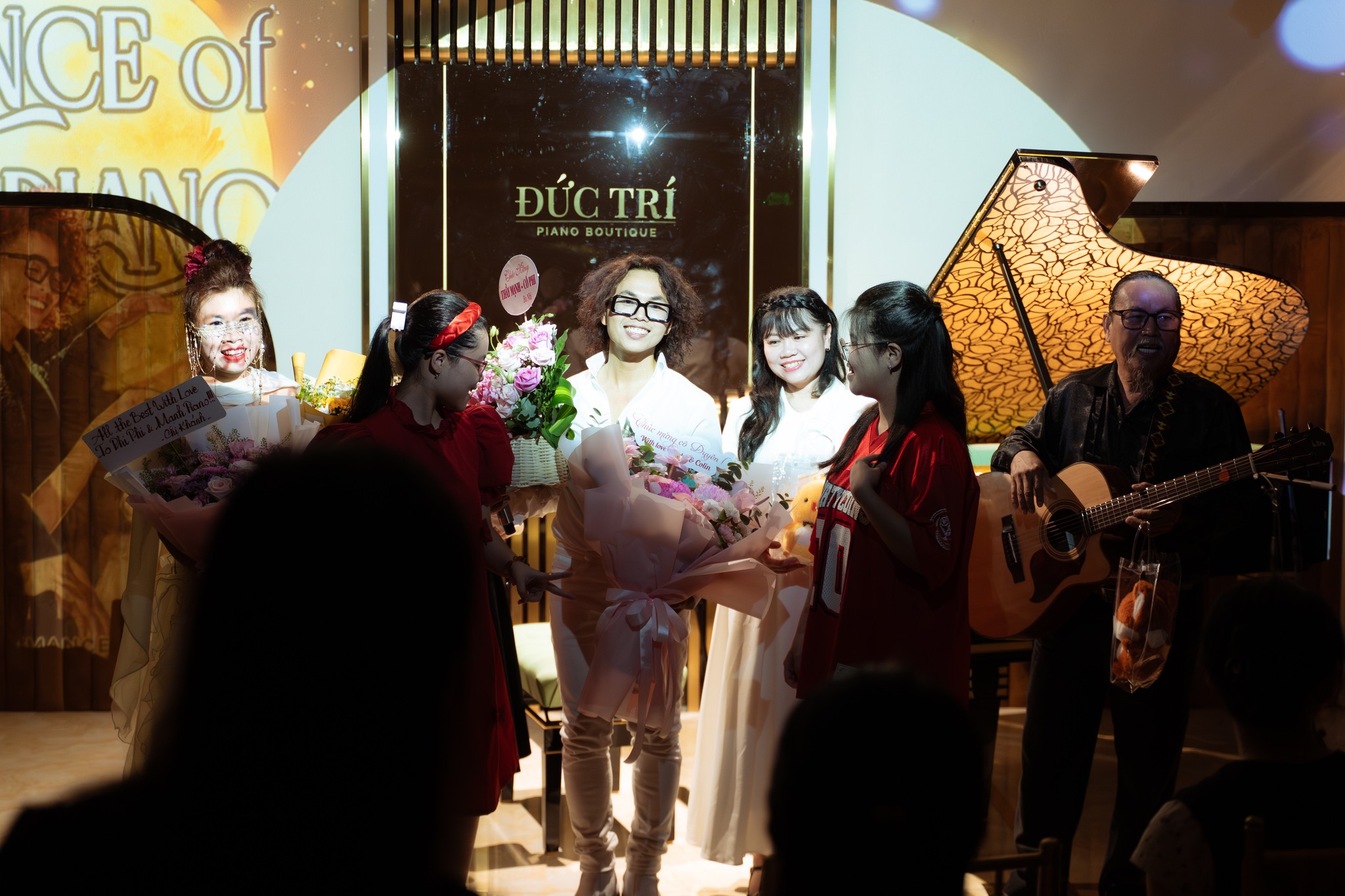 Tin tức âm nhạc, piano