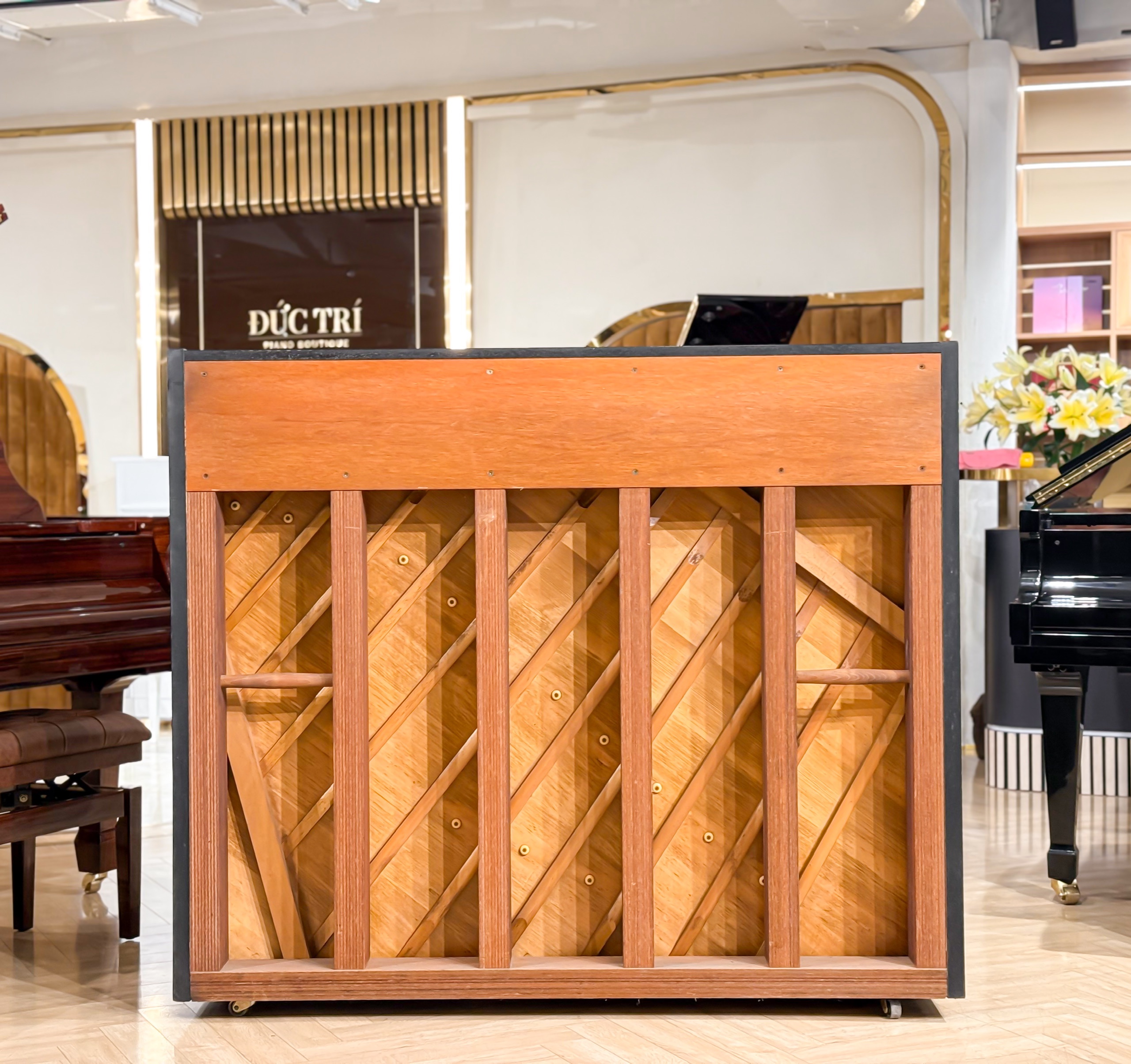 Khung đàn Piano Kawai KU5D