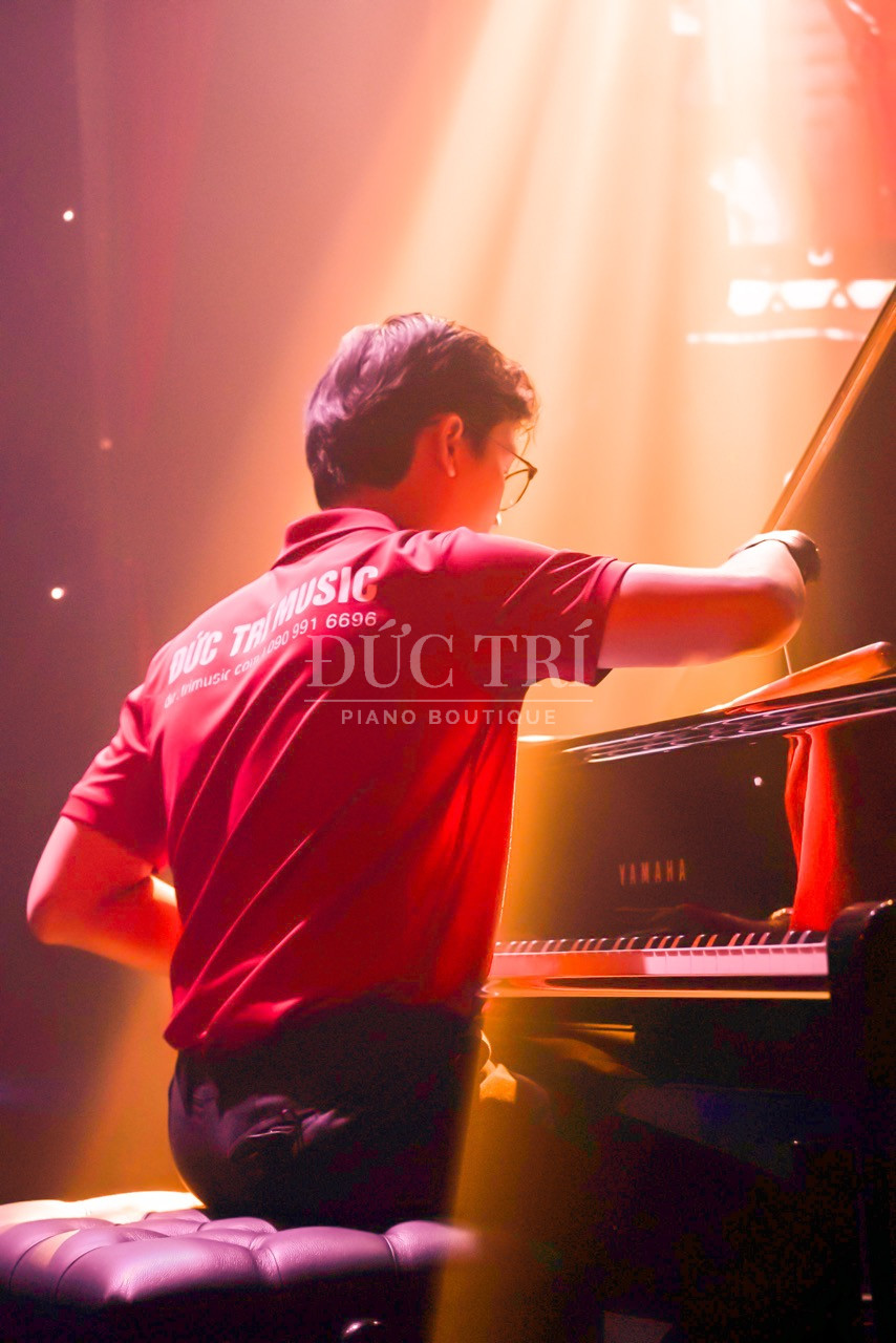 Kỹ thuật viên dũng piano đức trí