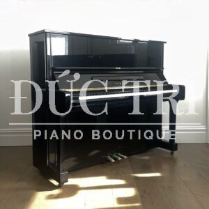 Yamaha U2M