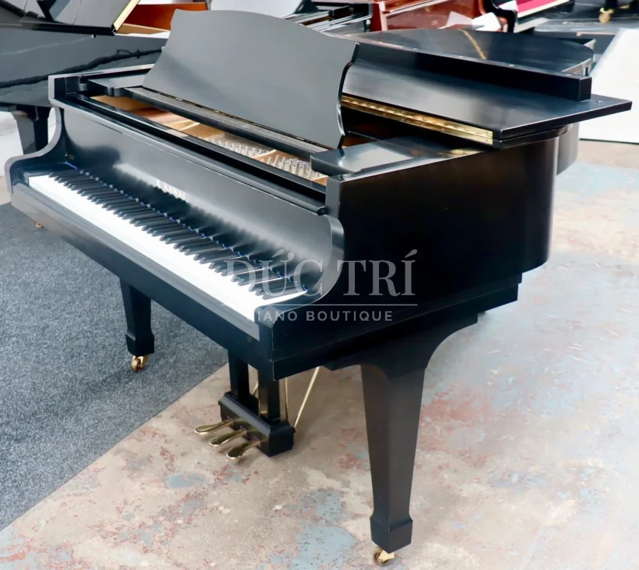 He thong 3 pedal tren dan so sánh Kawai KG2D và Kawai KG3C Hệ thống 3 pedal trên đàn Kawai KG2D