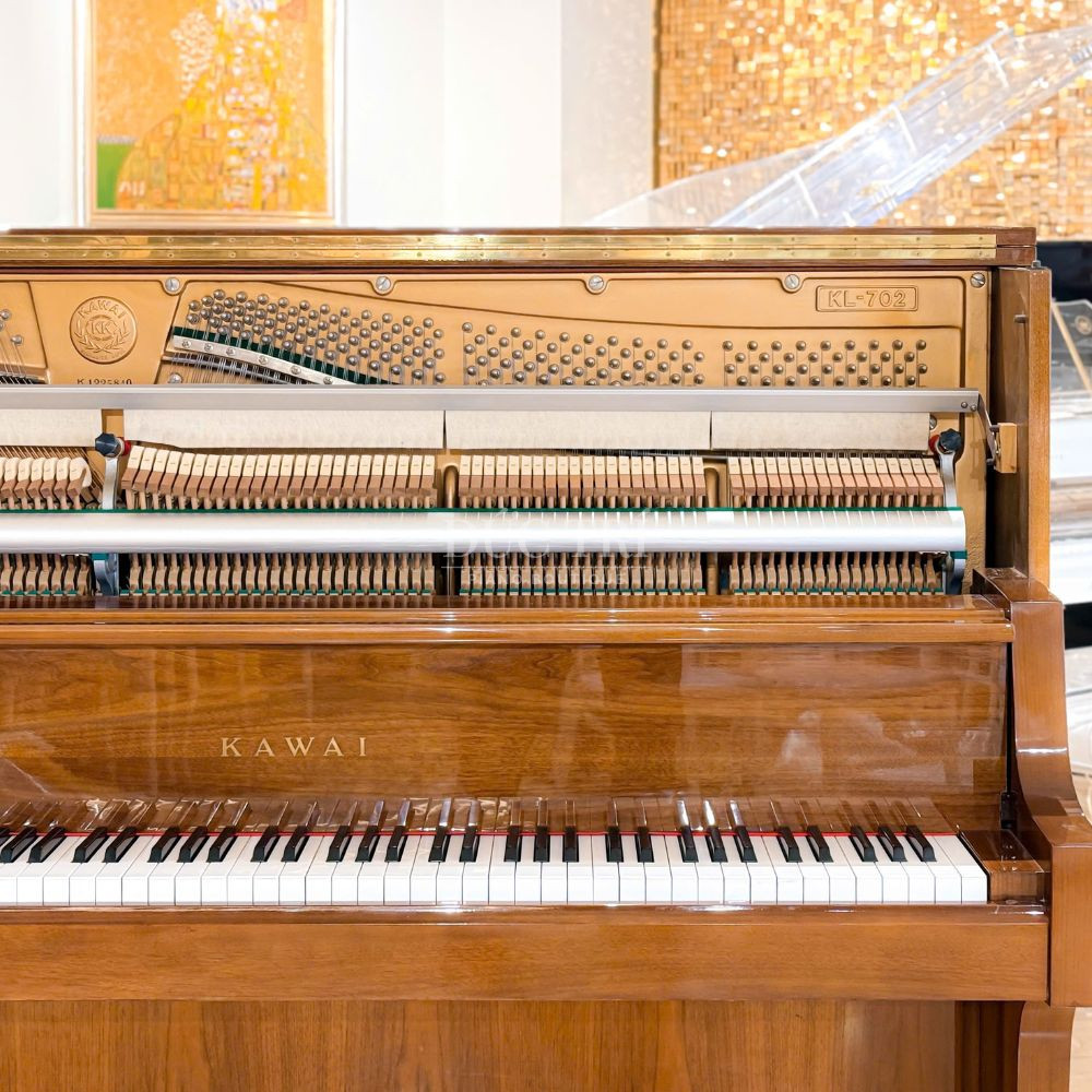 Ben trong cua dan Kawai KL 702 Kawai KL-702 Bên trong của đàn Kawai KL-702