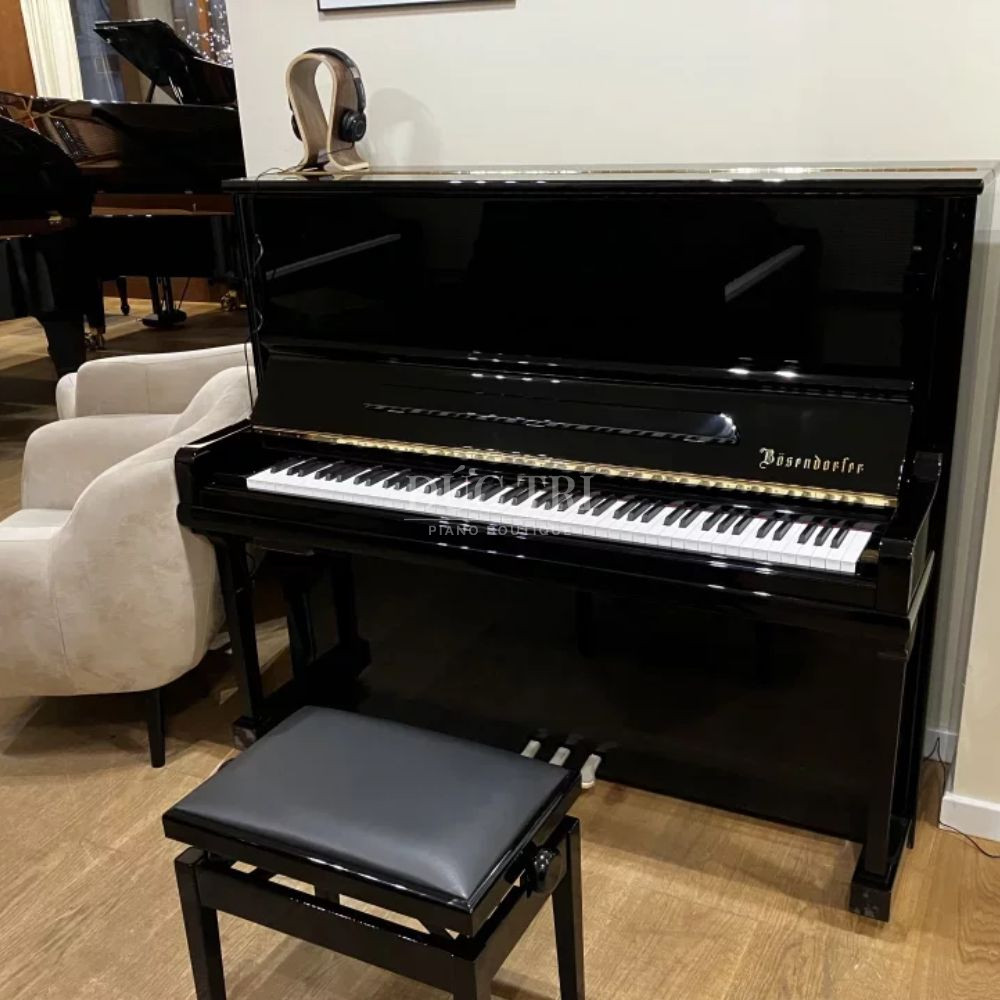 Bosendorfer Model 130 dan dung cao cap trong khong gian song giá đàn Bösendorfer Bösendorfer Model 130 đàn đứng cao cấp trong không gian sống
