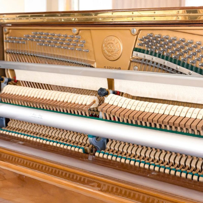 Búa đàn trên đàn Kawai KL-702